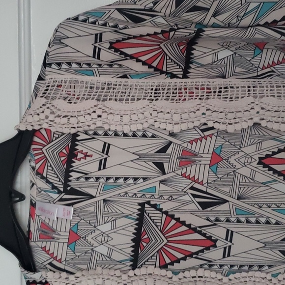 Xhiliration oversized graphic dolman sleeve jacket - Picture 7 of 11